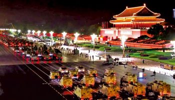 国新办明举行发布会 介绍九三阅兵准备工作